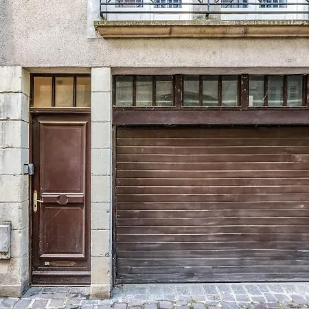 בית נופש Maison De Centre Historique 5p *